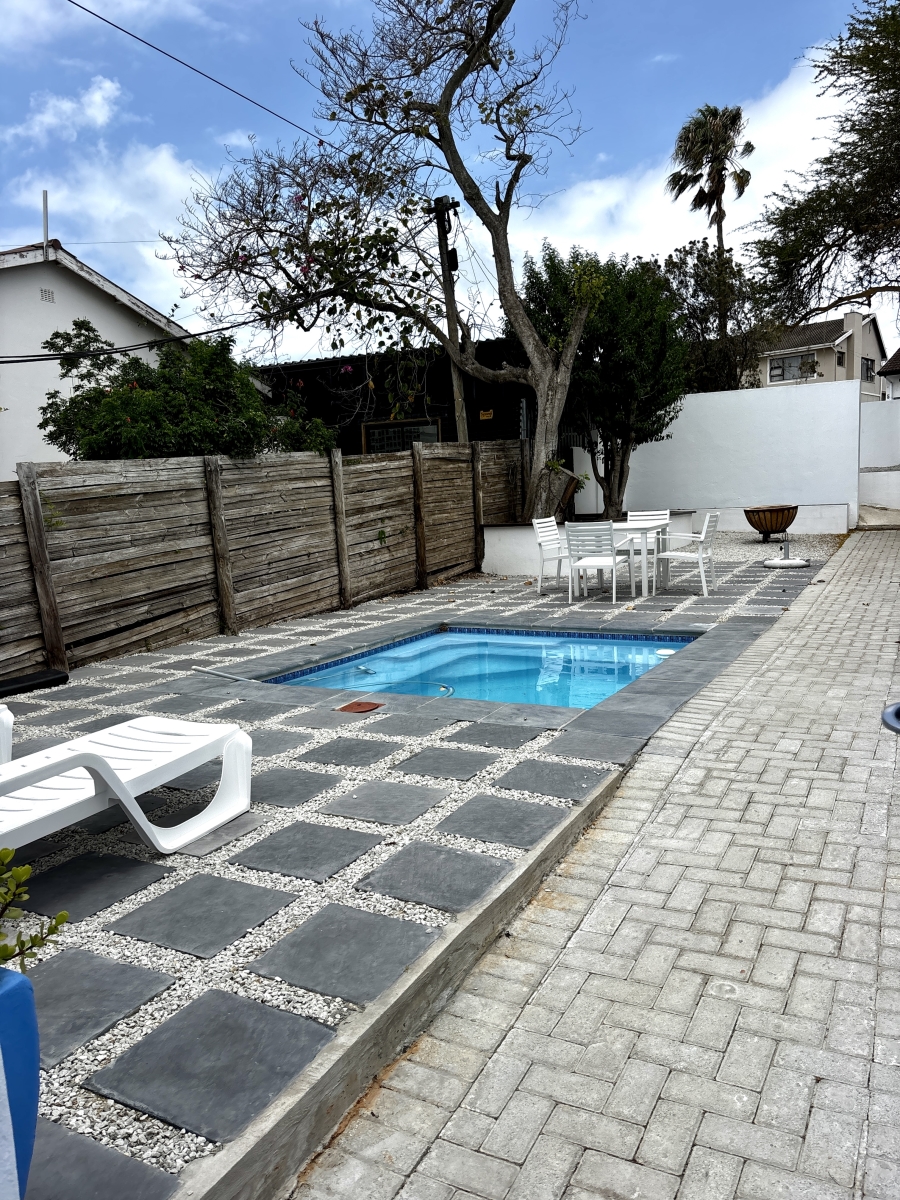 1 Bedroom Property for Sale in Plettenberg Bay Central Western Cape
